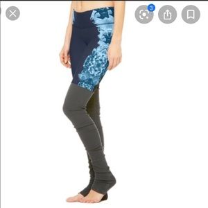 Alo Yoga Goddess Legging Size S